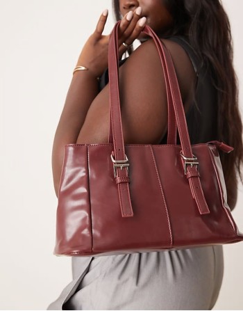 shoulder tote bag in burgundy patent