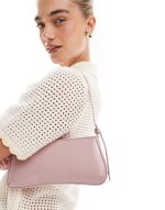 Loss Sale 90s shoulder bag in baby pink