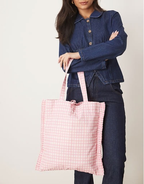 gingham shopper tote in pink
