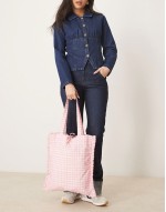 gingham shopper tote in pink
