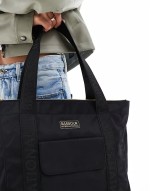Qualify tote bag in black