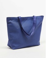 classic tote bag in blue
